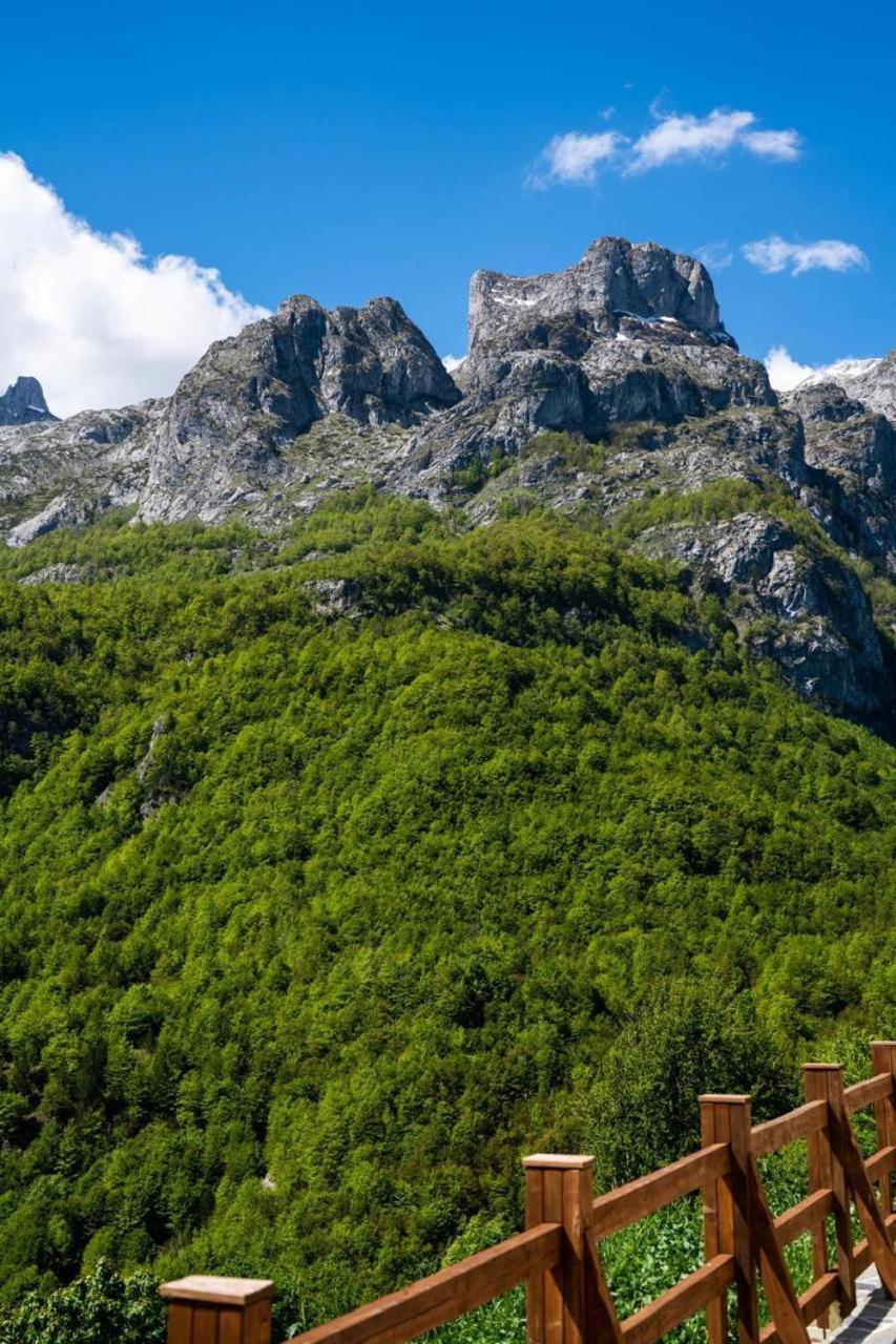 Zeneli Alpin Chalet Cerem Екстериор снимка